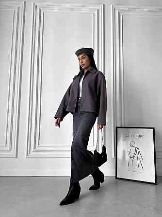 Женский теплый базовый оверсайз жакет на молнии из кашемира Одесса