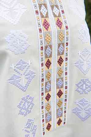 Вишиванка жіноча з довгим рукавом лляна, молочна топ Київ