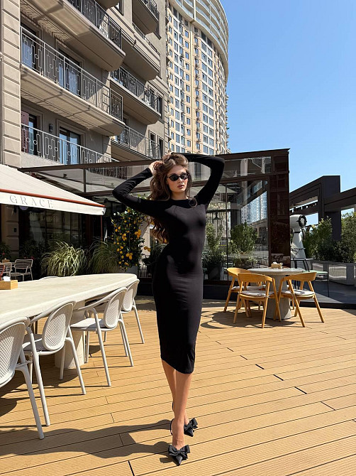 Жіноча стильна елегантна еластична сукня з віскози Одеса - фото 6