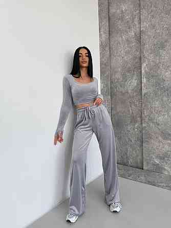 Женский прогулочный костюм двойка: лонгслив и штаны велюр Одесса