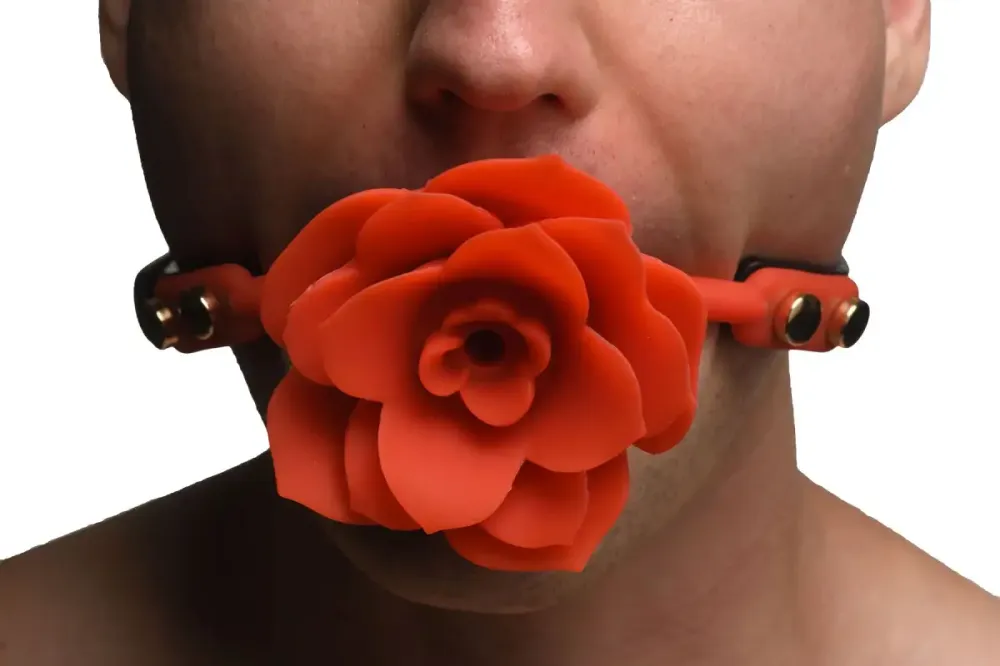 Силіконовий кляп з трояндою Master Series: Blossom Silicone Rose Gag – Red Львів - фото 9