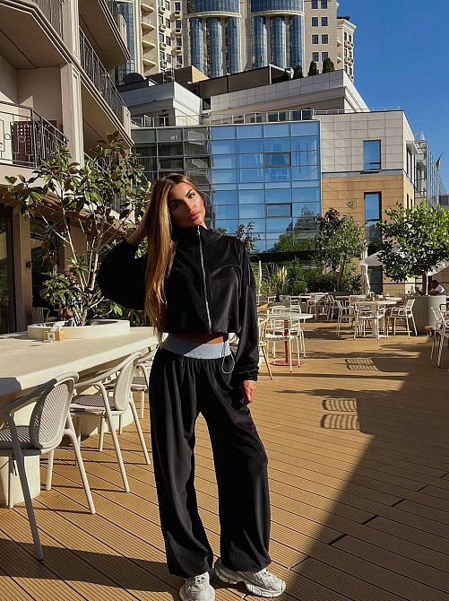 Жіночий стильний повсякденний костюм із ніжного велюру Чорний, 46/48 Одеса - фото 10