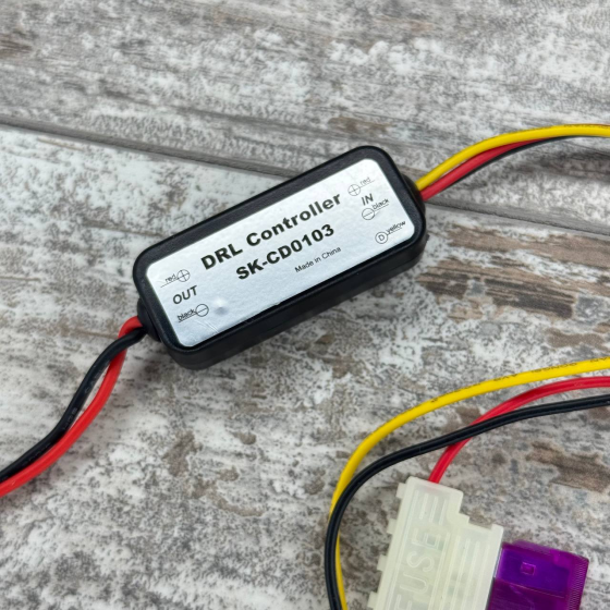Контролер DRL SK-CD0103 для денних ходових вогнів 12В, міні, захист від КЗ Київ