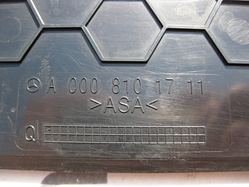 Mercedes-Benz  A0008101711 Подіум - накладка заднього номерного знака USA Одесса - изображение 3