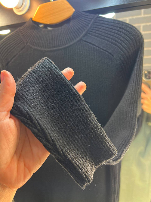 Платье женское Accorddream 2287 теплое вязаное свитер рубчик воротник стойка разрезы миди, черный, 44-48 Киев - изображение 19