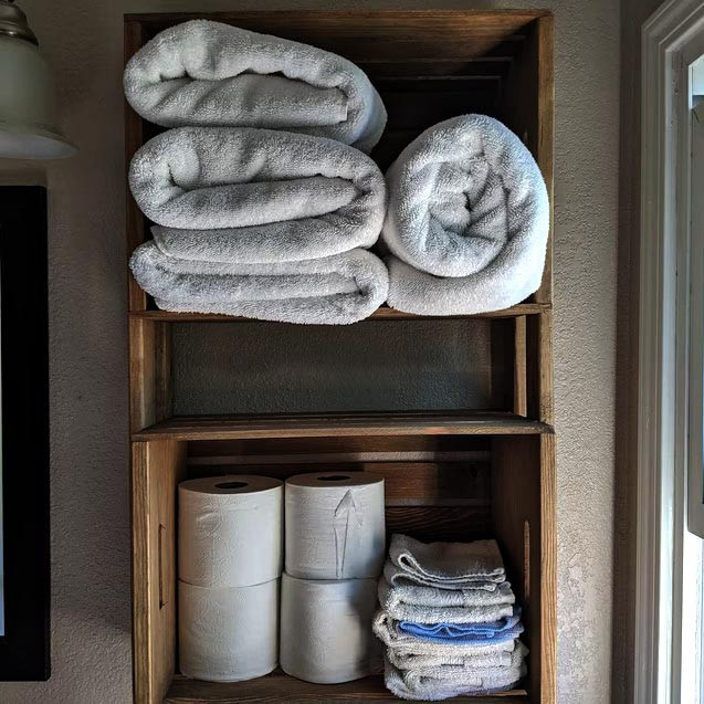 Полка для ванной 