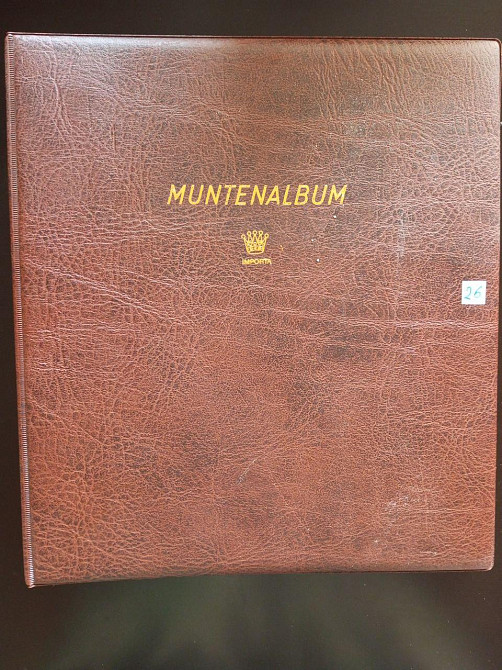 Альбом монет Нідерланди 1948-1980 150 монет 30*27 см (26) Б/У Полтава - фото 1