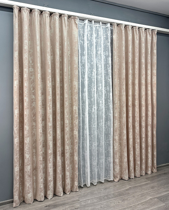 Комплект штор VR-Textil Жаккард Мармур 100х270 2шт и Тюль 300х270 1290ш-1400т Бежево-пудровый с белым 71-120/1 Киев - изображение 3