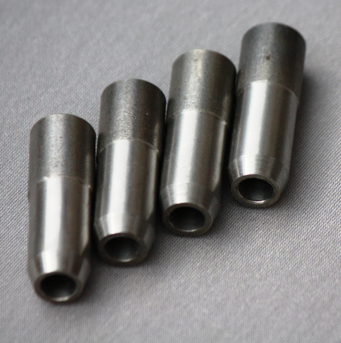 Втулки клапанов на мотоцикл Мт 4шт. чугунные Мукачево - изображение 1