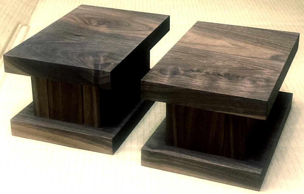 Стойка под акустику 