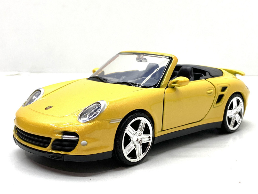 Машина Автосвіт Porsche 911 convertible інерційна відчиняються двері 18 см Жовтий (AP-1932) Чернігів - фото 1