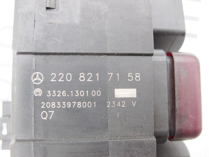 Mercedes-Benz  A2208218158 Блок кнопок аварійки, "ESP", блокування дверей та ін. S-Class W220 рестайл Одеса - фото 3