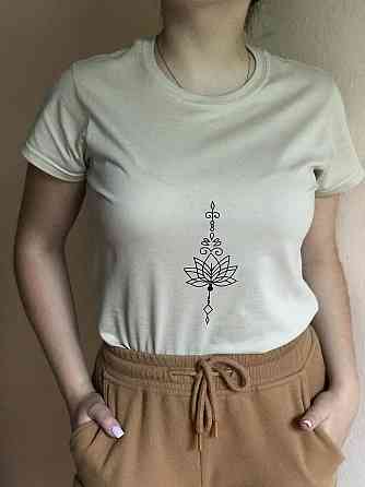 Женская футболка 100% хлопок с абстрактным принтом Черновцы