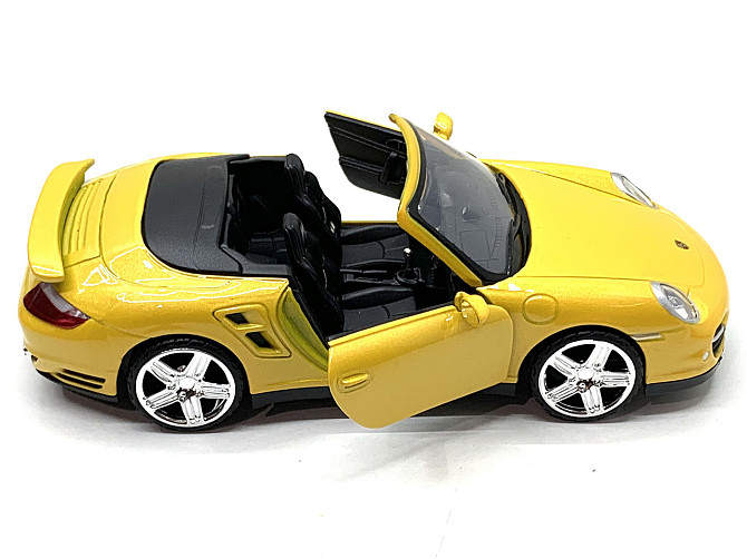 Машина Автосвіт Porsche 911 convertible інерційна відчиняються двері 18 см Жовтий (AP-1932) Чернігів - фото 10