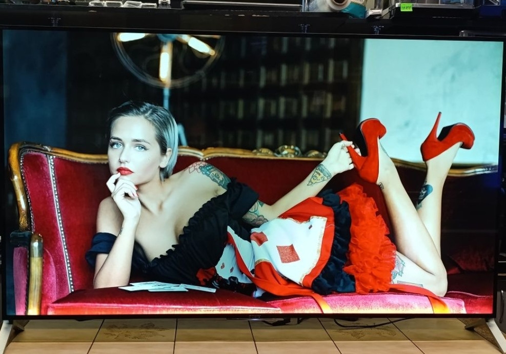 Телевизор SONY 55