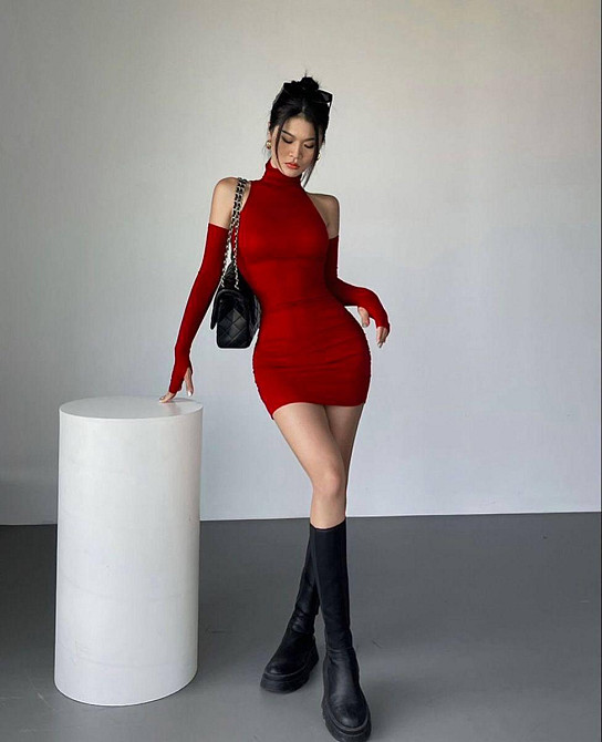 Женское привлекательное вечернее платье со съемными рукавами трикотаж джерси Красный Одесса - изображение 3