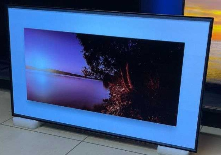 Телевизор Безрамный: 55