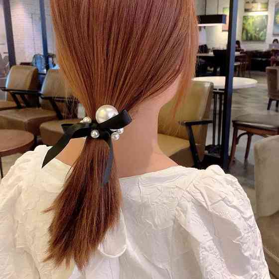 Резинка для волос с жемчугом черная - размер универсальный Киев