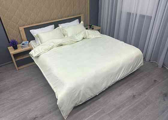 Комплект постільної білизни Страйп-сатин Євро 200х230 з простирадлом на резинці Шампань (88-172) Київ