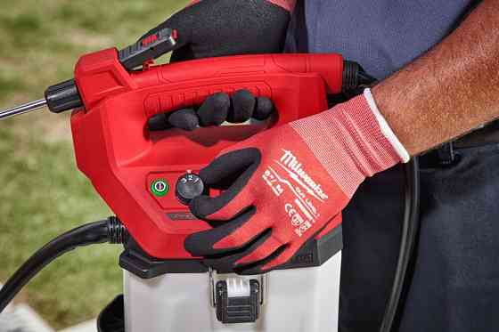 Акумуляторний оприскувач 3.7 литра MILWAUKEE M12BHCS3L-0 Одеса