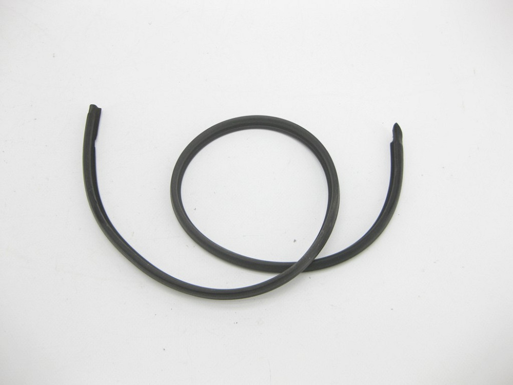 Mercedes-Benz  A2927820300 Ущільнювач зсувного люка праворуч GLE Coupe C292 Одесса - изображение 1