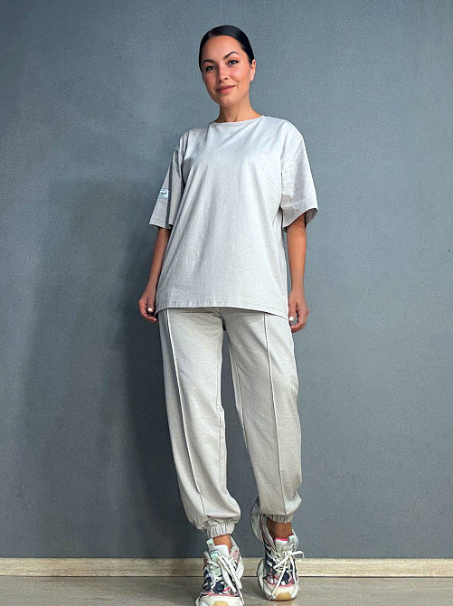 Костюм жіночий CAPPITONE 101212 оверсайз футболка і джогери з нашивками сірий, сірий, L Київ - фото 1