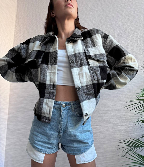 Жіноча тепла оверсайз сорочка в карту на ґудзиках кашемір Чорний Одеса - фото 3