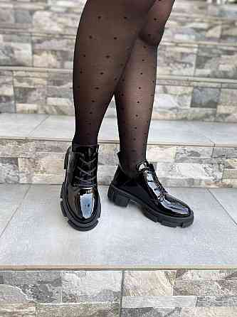 Туфлі жіночі ROSTA 3040 чорні (весна-осінь, шкіра лакована) (4350) Коломыя