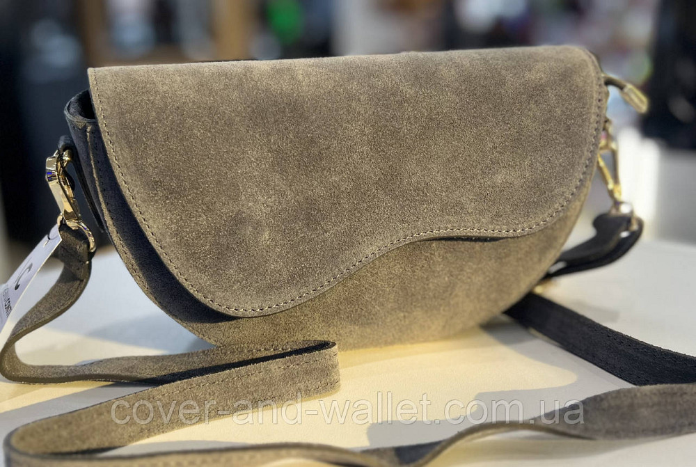 Компактна жіноча замшева сумка в сірому кольорі Virginia Conti Київ - фото 7