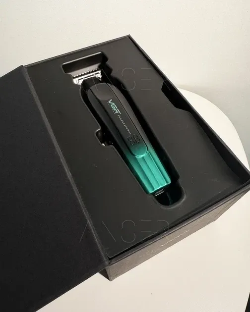 Машинка для стрижки VGR V-935 Black/Green: 7 Вт, 7000 об/хв, 2000 мА·год, 180 хв, LED, 5 насадок, чорно-зелена Одеса - фото 8
