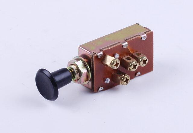 Выключатель фар на 2 положения минитрактор Донг Фенг Мукачево - изображение 1