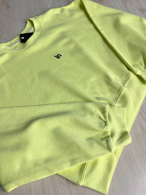 Свитшот женский U S 36918 оверсайз рубчик диагональ вышивка 