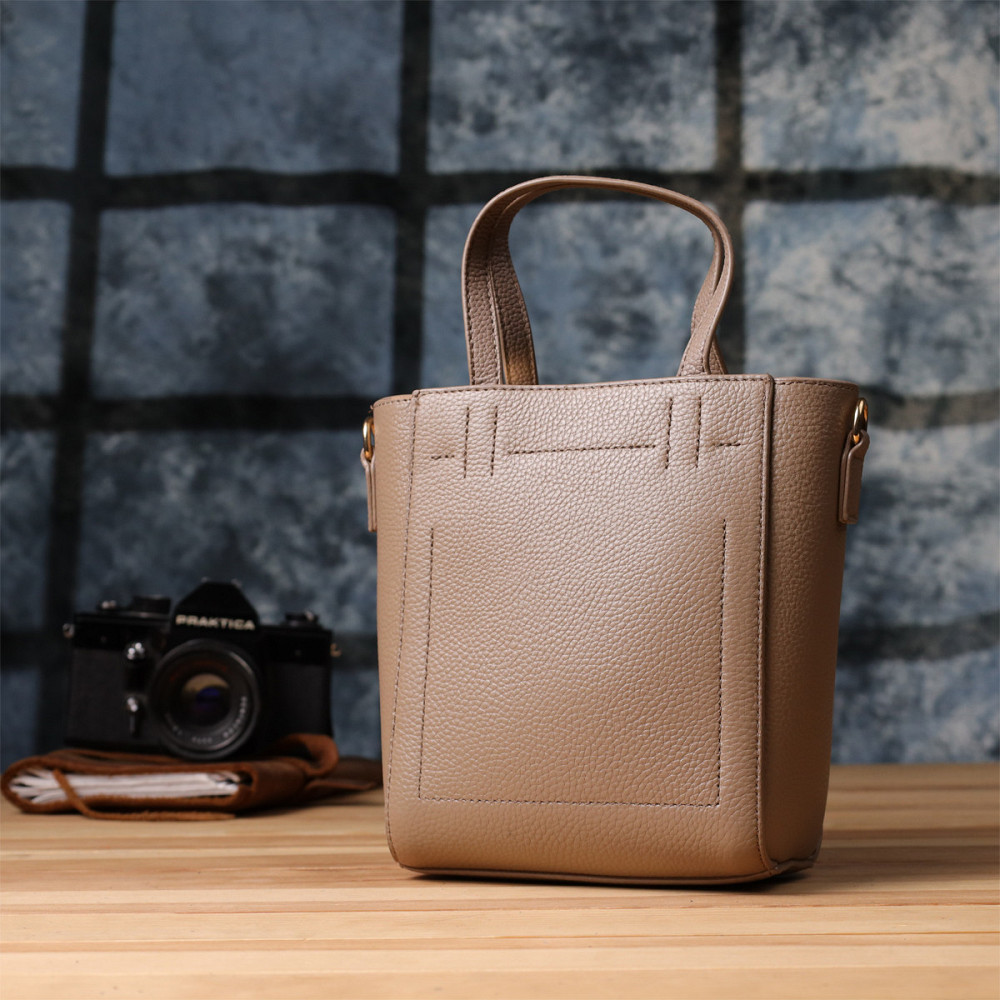 Стильна сумка жіноча з натуральної шкіри у формі трапеції Vintage 22918 Бежевий Київ - фото 9