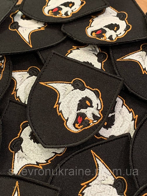 Шеврон злая панда (Форма щит. На липучке) Размер 8x7см Киев - изображение 2