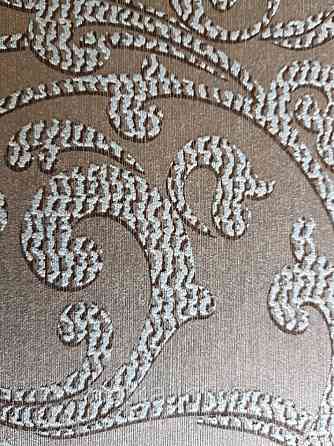 Текстильні шпалери на флізеліновій основі Da capo RaschTextil 085906 вензелі завитки великі сірі на Київ