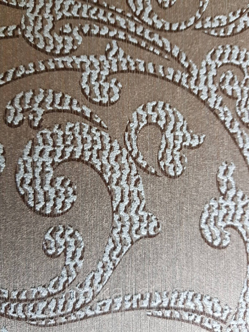 Текстильні шпалери на флізеліновій основі Da capo RaschTextil 085906 вензелі завитки великі сірі на Київ - фото 3