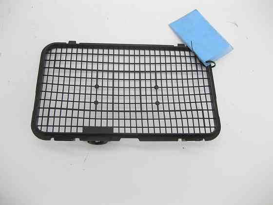 VAG  4M1819408A Захисна решітка на повітропровід під капотом на пічку (ном. на запчастини 4M1819408) Одесса