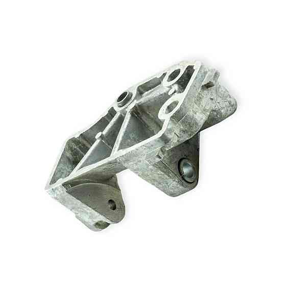 Кронштейн 21082 (інж) нижній генератор Мукачево