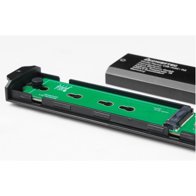 Карман внешний Chieftec M.2 PCIe NVMe/SATA SSD CEB-M2C-TLE USB 3.2 Gen2 Type-C Tool-Less Alum/Plastic (CEB-M2C-TLE) Винница - изображение 4