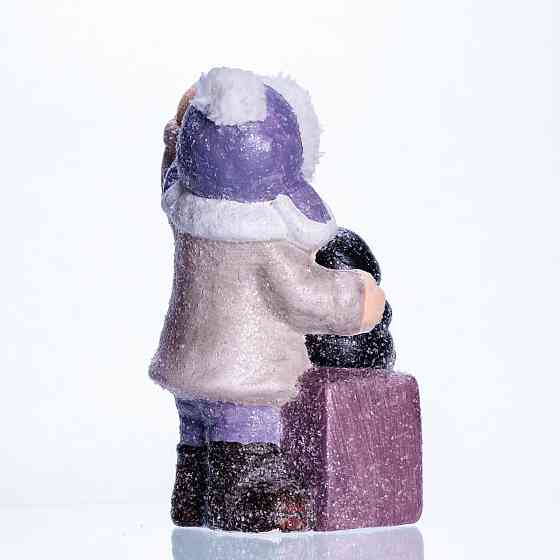 Новогодняя фигурка Девочка с пингвином с подсветкой Киев