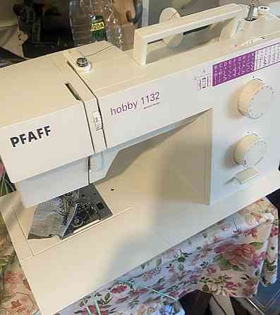 Німецька надійна машинка Прошиє шкіру та котон. Харків