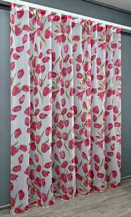 Тюль батист, колекція "Flora" колір білий з червоним квітковим принтом 1171т Київ