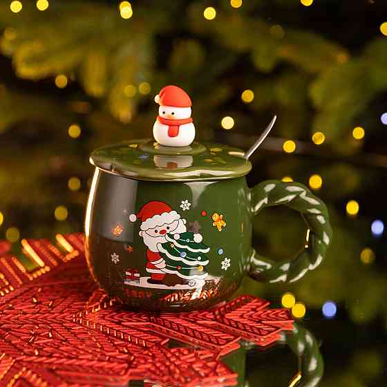 Yiwu Новорічна порцелянова чашка «Зимова казка» з кришкою 400 мл Yiwu FM-CS-20D Коломия