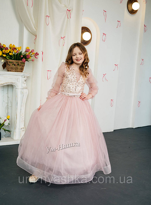 Пудровое нарядное платье 134-146 Кривой Рог - изображение 2