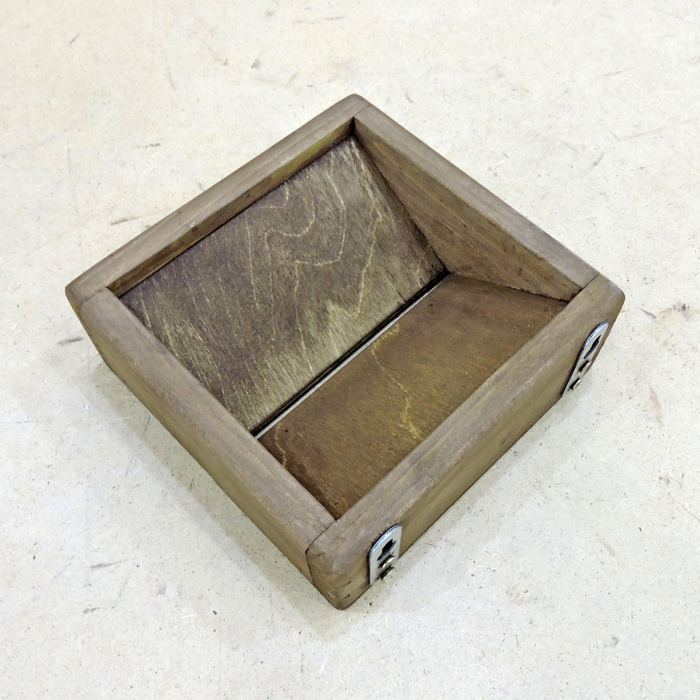 Держатель для туалетной бумаги 