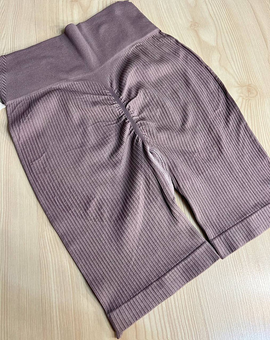 Шорти жіночі Kenalin 0412 велосипедки лосини в рубчик пуш-ап широкий пояс середня довжина one size, пудра, one size Київ - фото 5