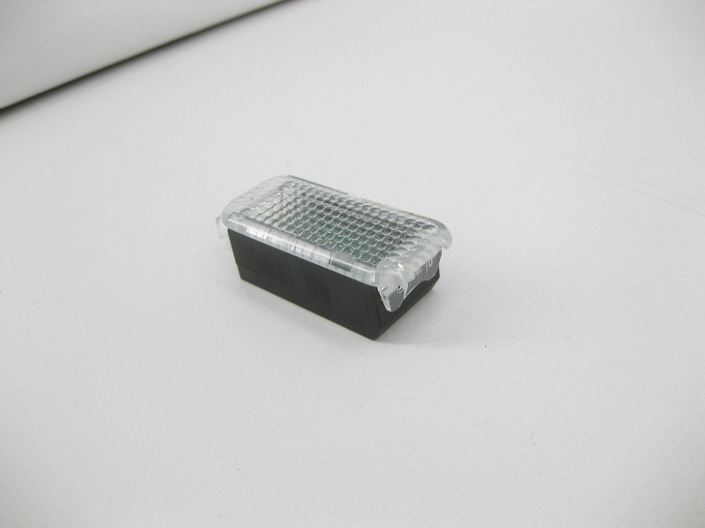 VAG  4E0947415 Світлодіодний плафончик салону Одесса - изображение 3