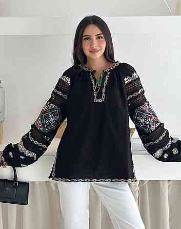 Женская современная вышиванка с разноцветной вышивкой 80% хлопок, 20% полиэстер. Черный, 52 Одесса