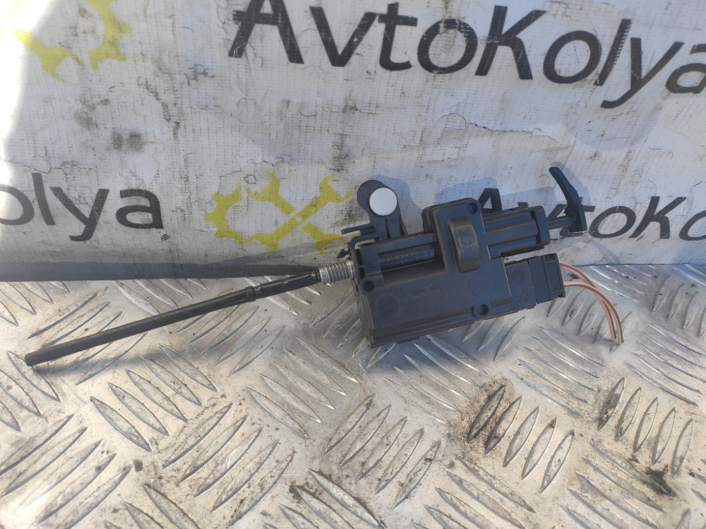 Активатор замка лючка бензобака Renault Scenic III 2009-2016 (8200312600) Ковель - фото 1