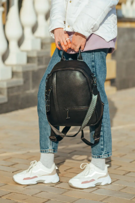 Женский кожаный городской рюкзак черный Киев - изображение 5